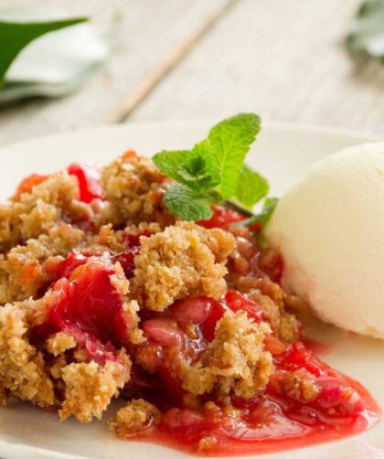 Nigella Plum Crumble