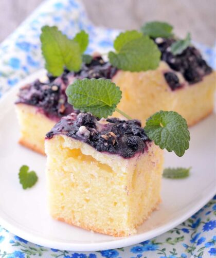 Mary Berry Blueberry Traybake