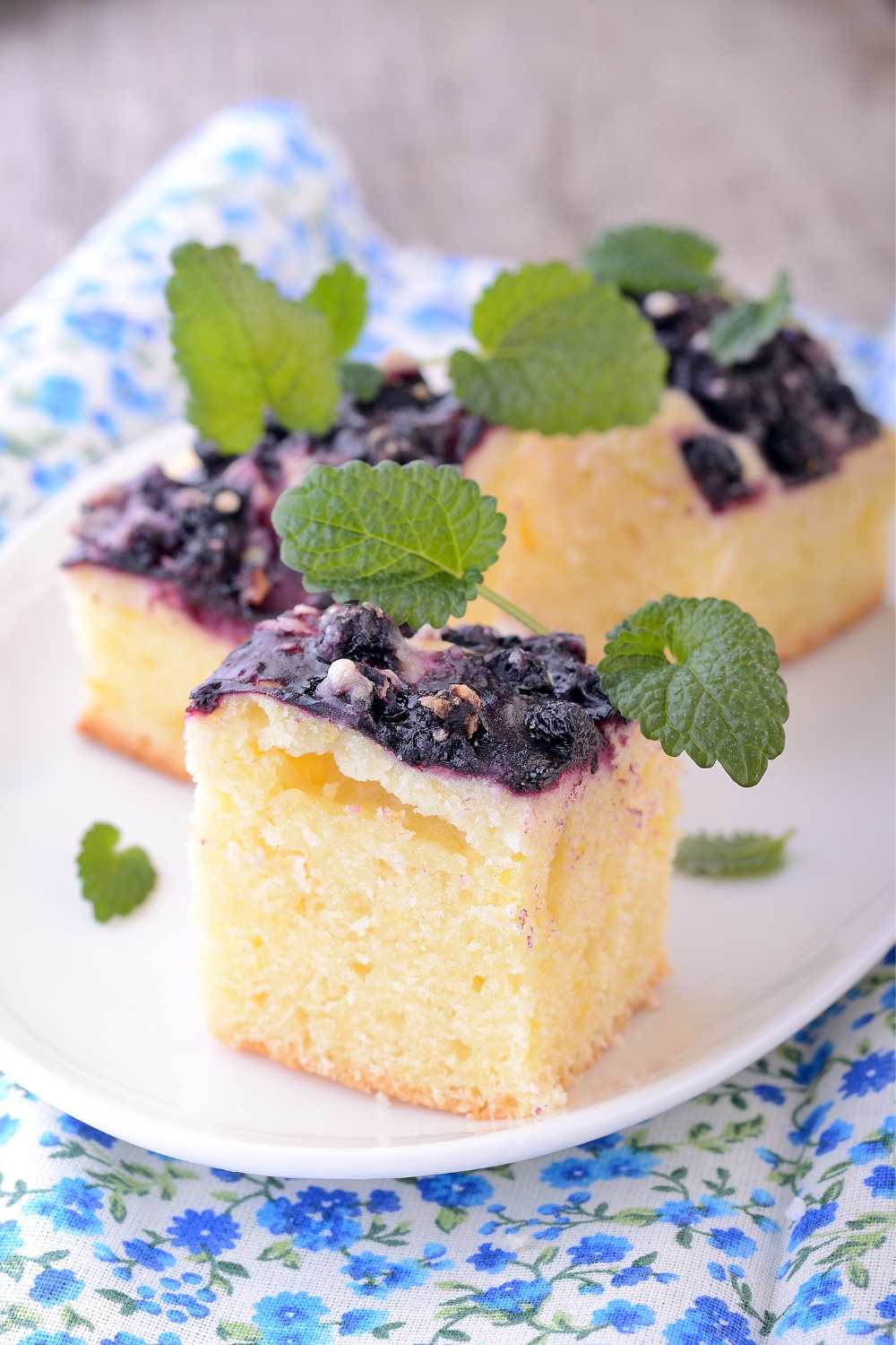 Mary Berry Blueberry Traybake