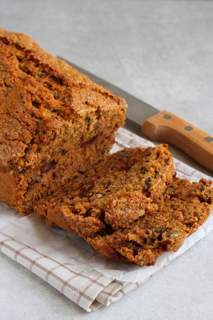 Delia Smith Date And Walnut Cake