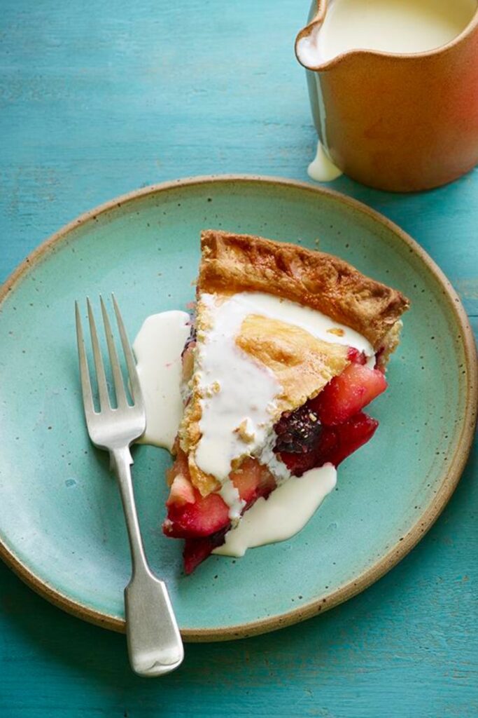 Mary Berry Blackberry and Apple Pie