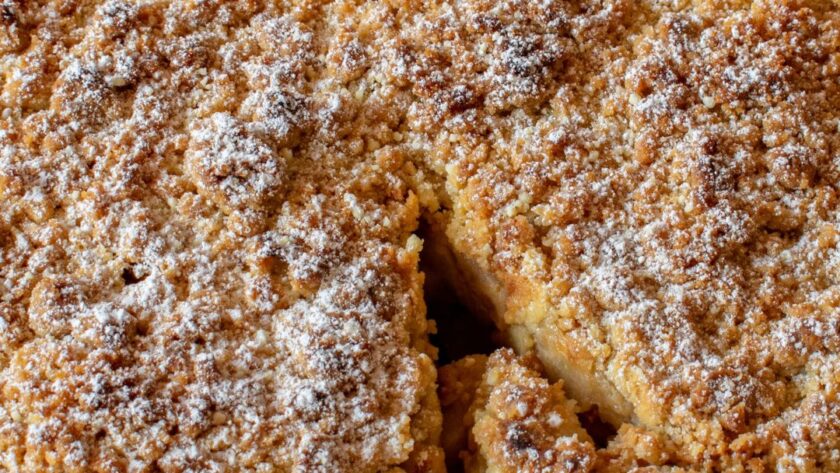 James Martin Apple Crumble