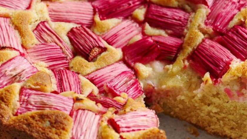 Mary Berry Rhubarb Sponge