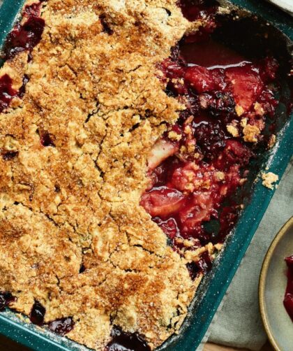 Mary Berry Apple And Blackberry Crumble