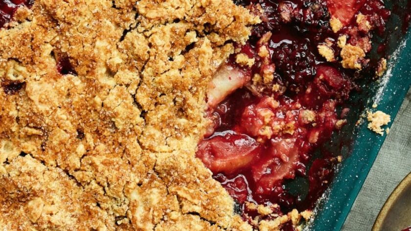 Mary Berry Apple And Blackberry Crumble