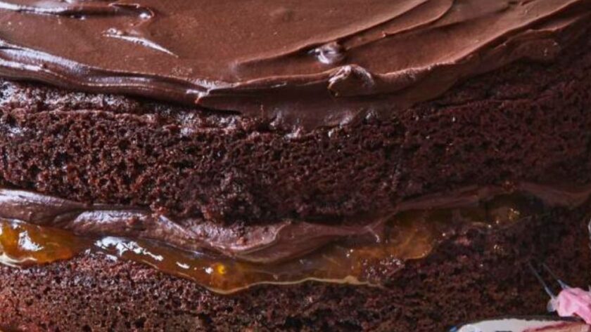 Mary Berry Chocolate Fudge Cake