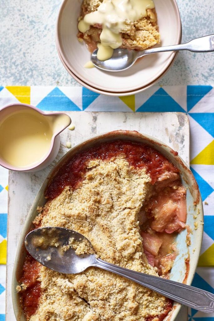 Mary Berry Rhubarb Crumble