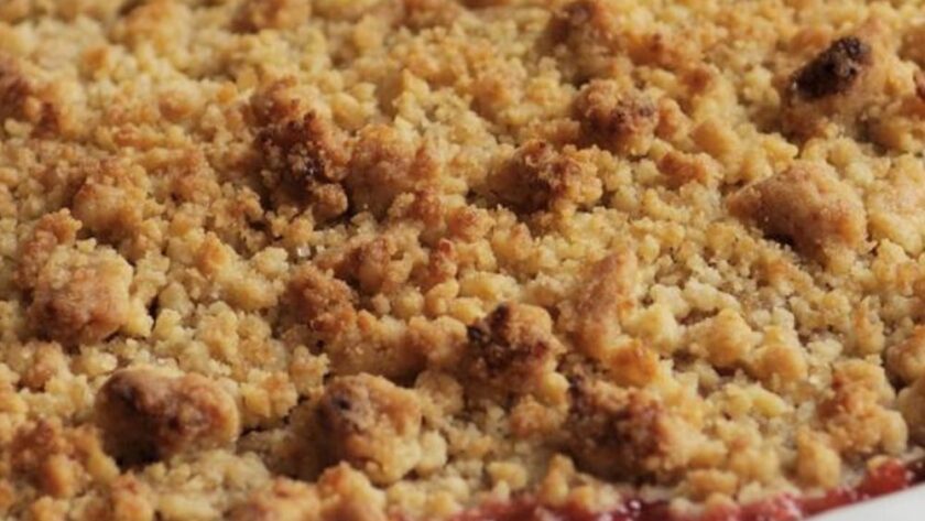 James Martin Rhubarb Crumble