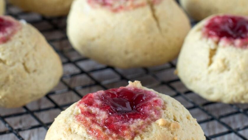 Mary Berry Raspberry Buns