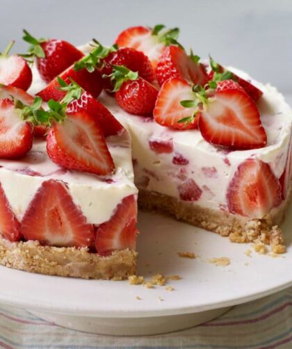 Mary Berry Strawberry Cheesecake