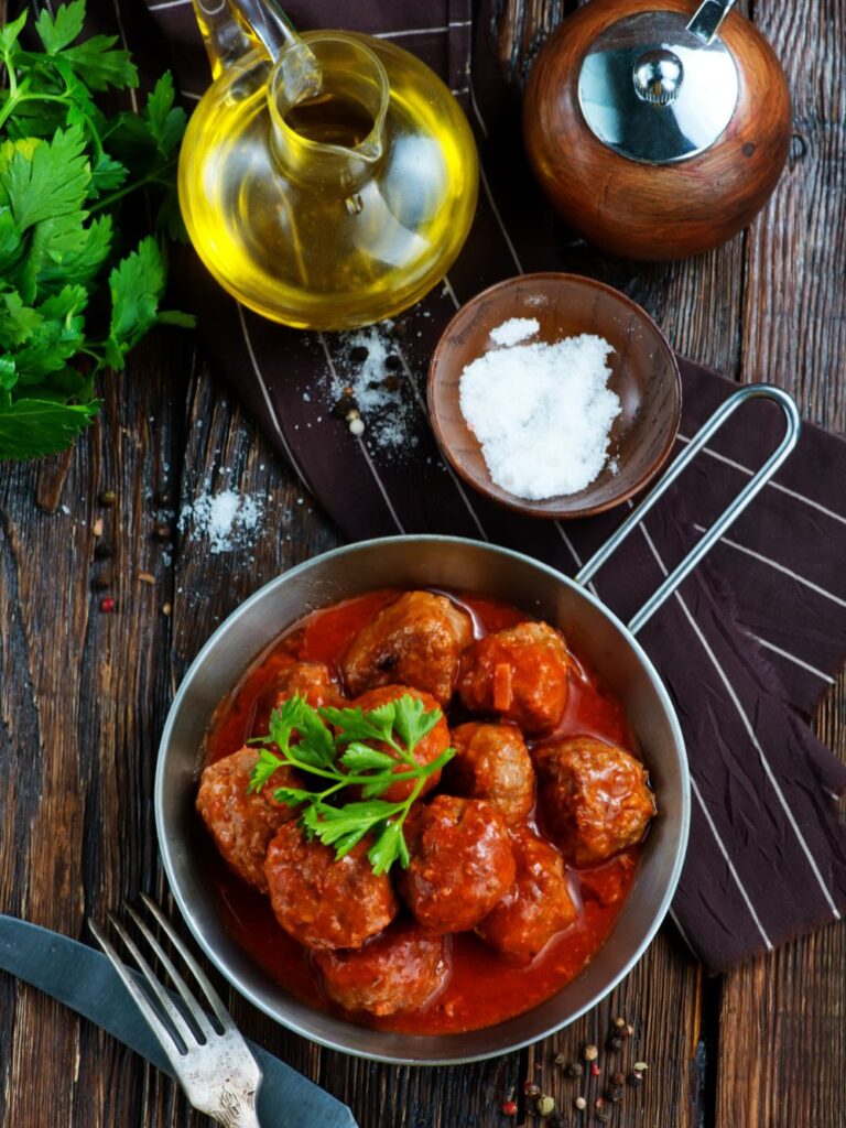 Delia Smith Braised Meatballs With Peppers And Tomatoes