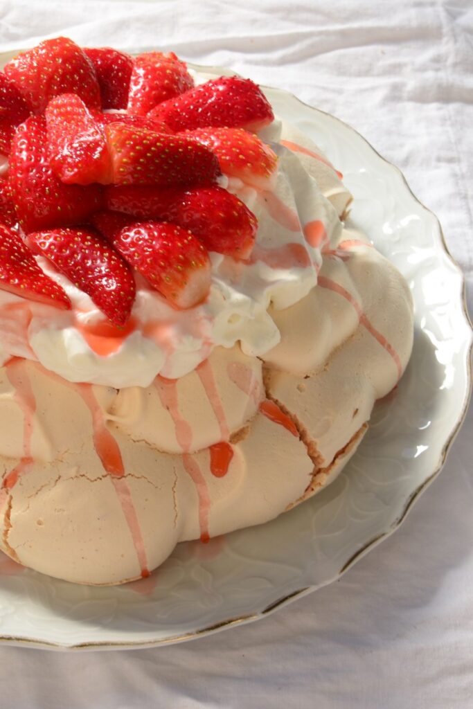 Delia Smith Meringue Pavlova