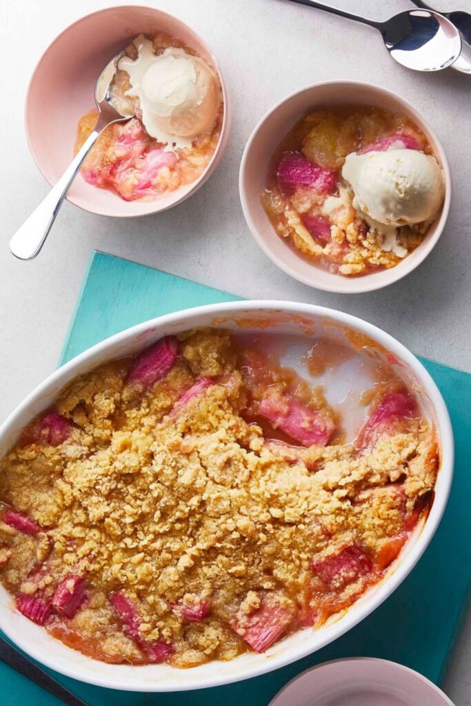 Mary Berry Apple And Rhubarb Crumble