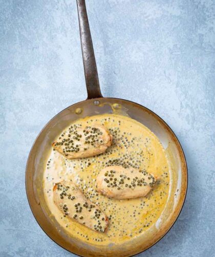 What To Serve With Chicken And Peppercorn Sauce UK (10 Tasty Sides)