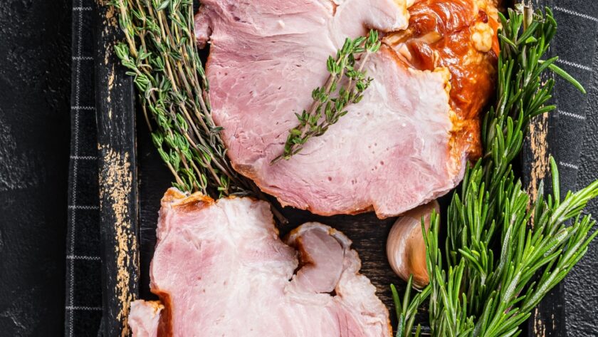 What Sauce To Serve With Gammon Joint UK (12 Best Sauce)