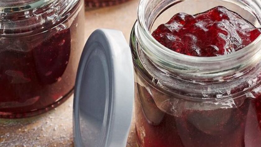 Mary Berry Red Currant Jelly