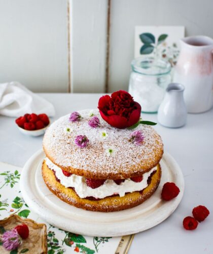 James Martin Victoria Sponge