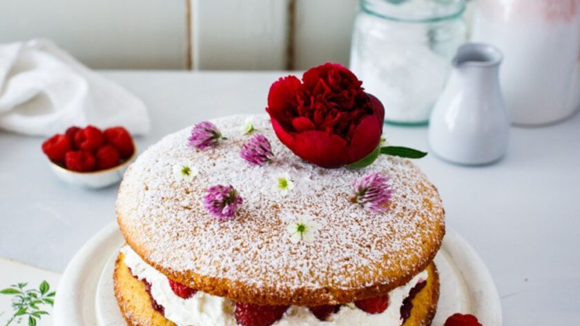 James Martin Victoria Sponge