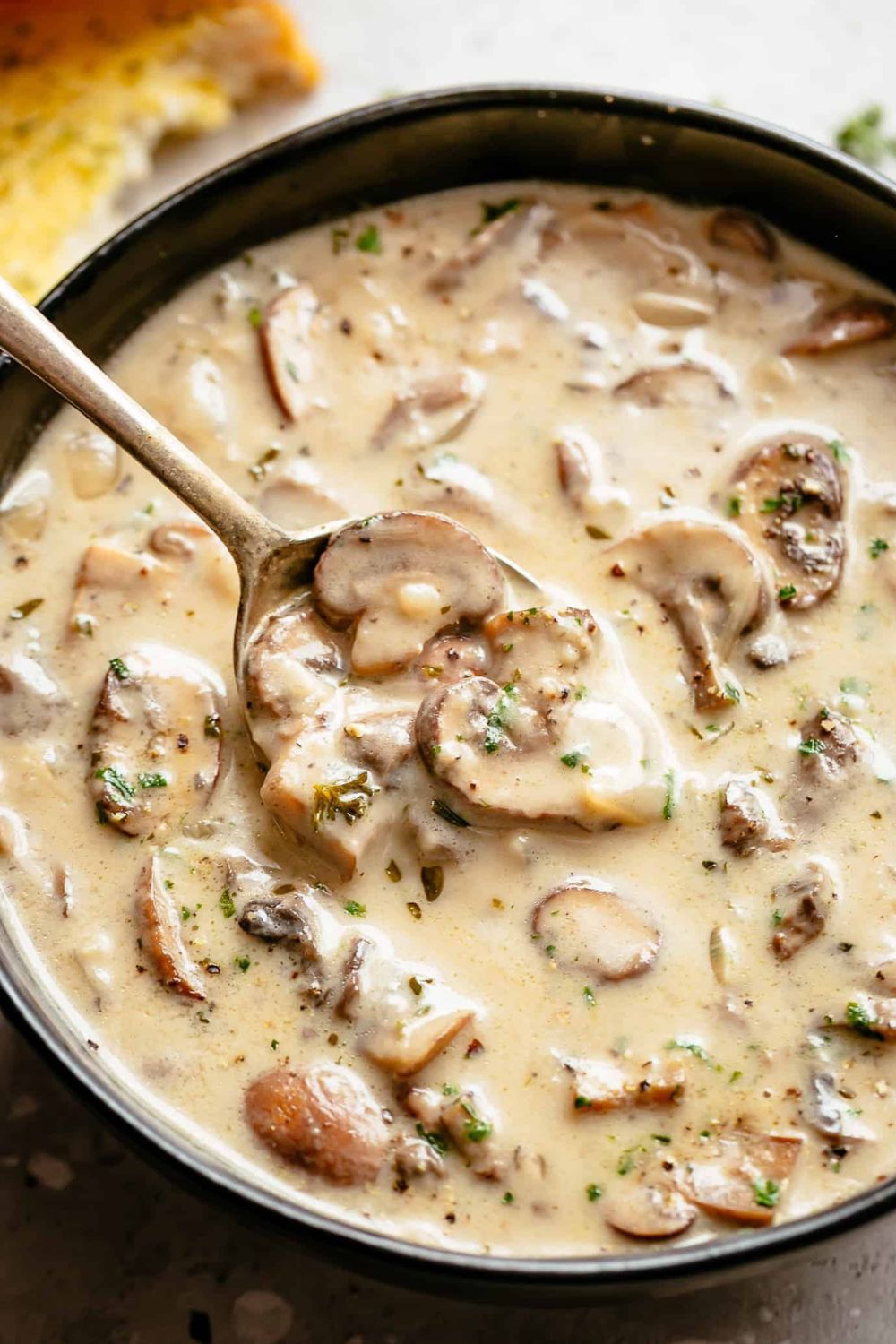 Chicken And Mushroom Soup Recipe UK​