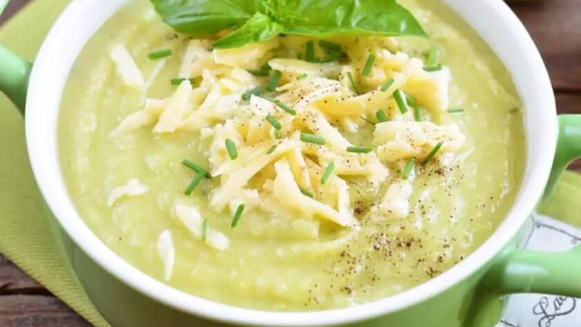 Courgette Potato And Cheddar Soup​