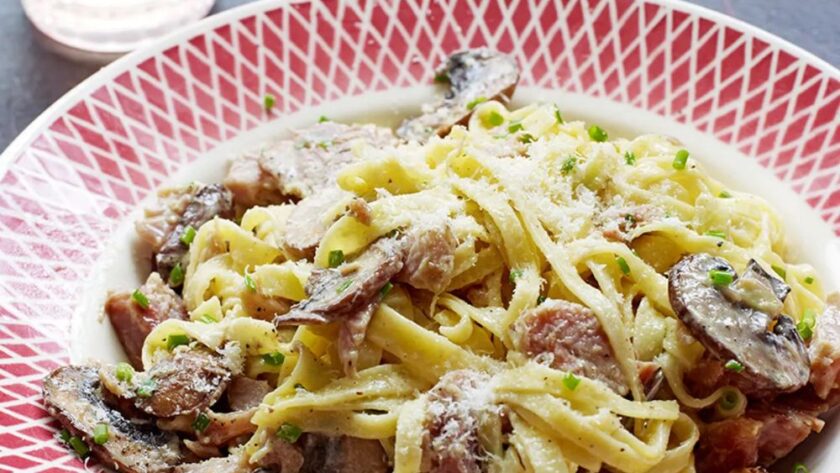 Jamie Oliver Christmas Carbonara Pasta